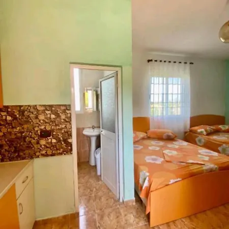 Hotel Hotel Densti Velipojë