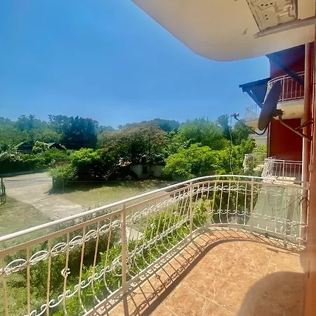 Densti 4* Velipoje